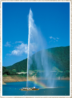 月山湖大噴水